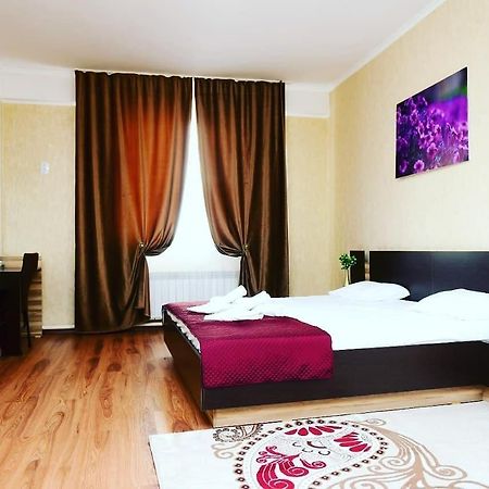 Alatau Hotel Astana Exterior photo